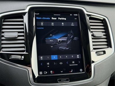 2023 Volvo XC90 B5 Plus