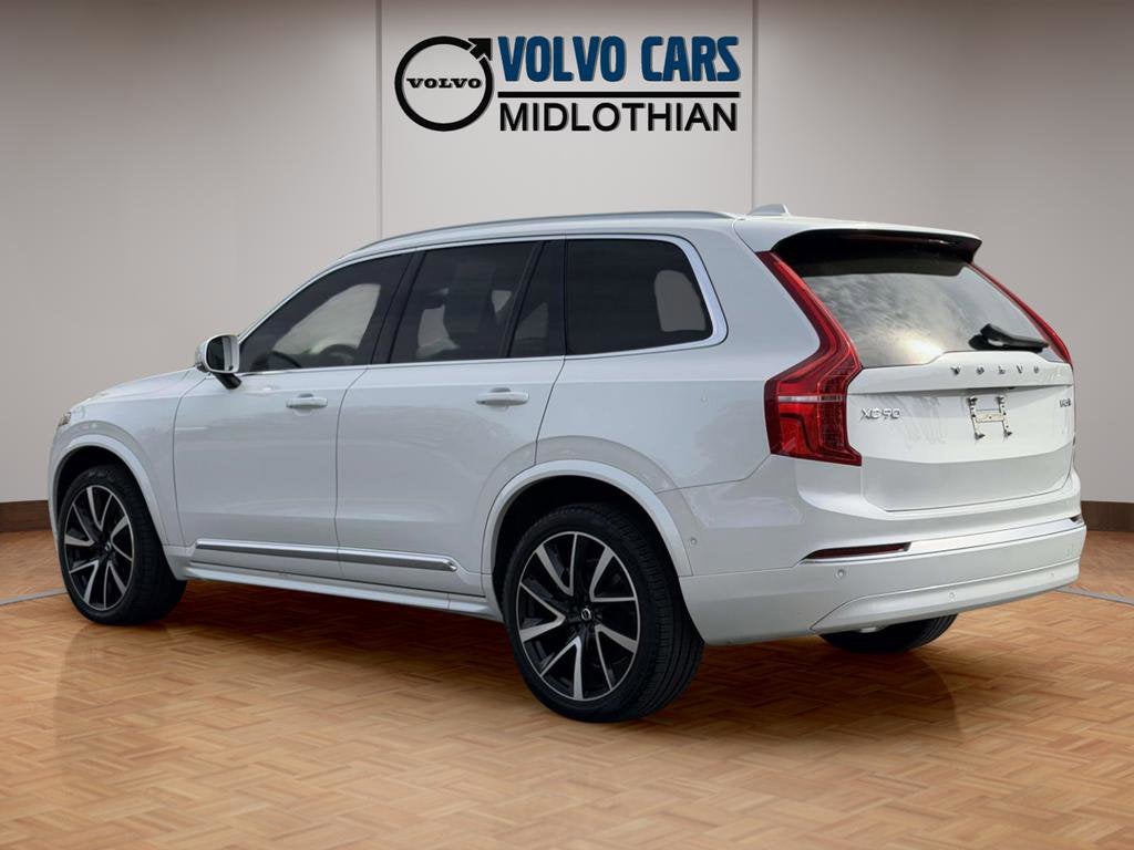 2023 Volvo XC90 B5 Plus
