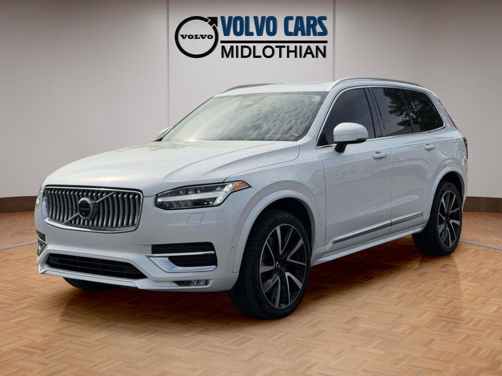 2023 Volvo XC90 B5 Plus
