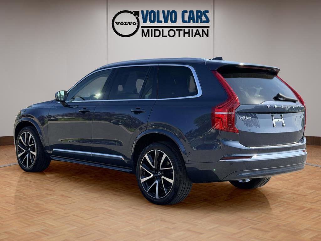 2023 Volvo XC90 B5 Plus