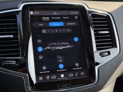 2023 Volvo XC90 B5 Plus