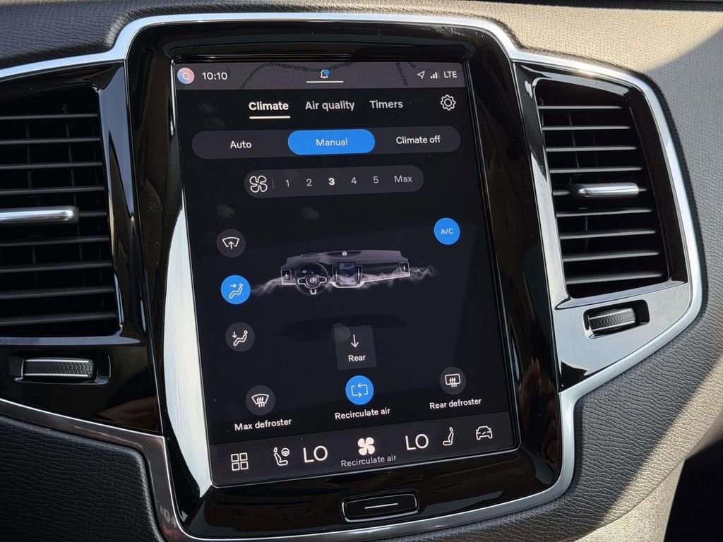 2023 Volvo XC90 B5 Plus