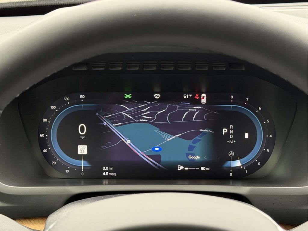 2023 Volvo XC90 B5 Plus