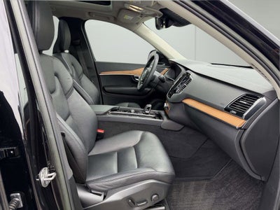 2023 Volvo XC90 B5 Plus