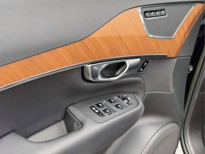 2023 Volvo XC90 B5 Plus