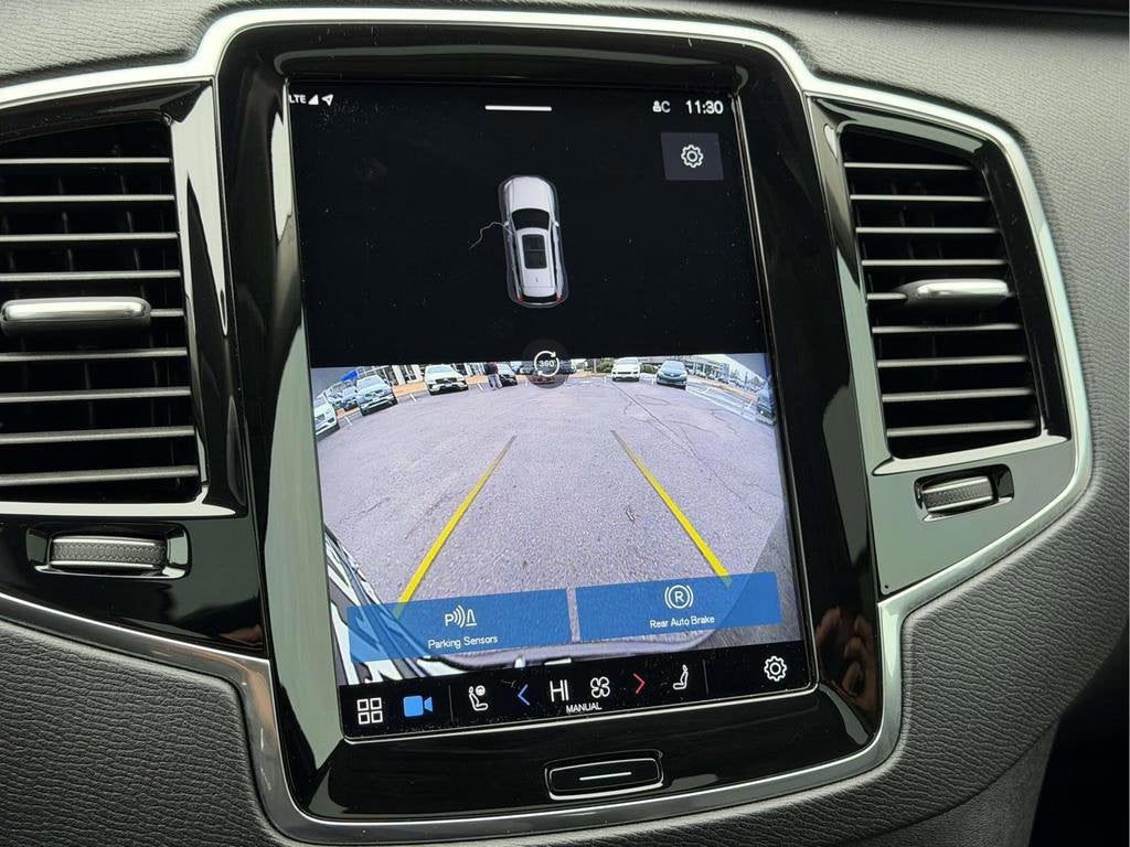 2023 Volvo XC90 B5 Plus