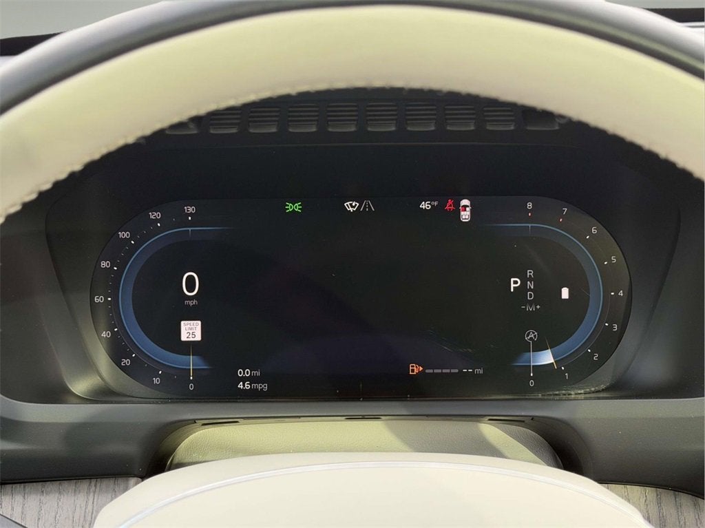 2023 Volvo XC90 B5 Plus