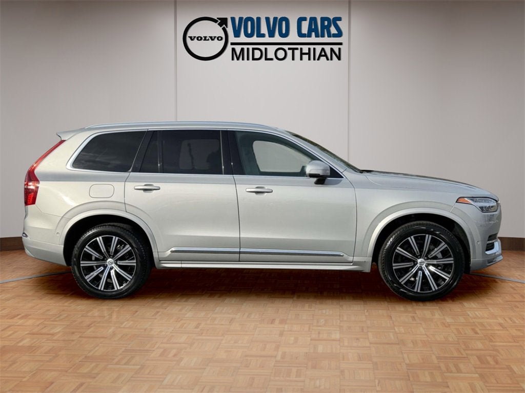 2023 Volvo XC90 B5 Plus