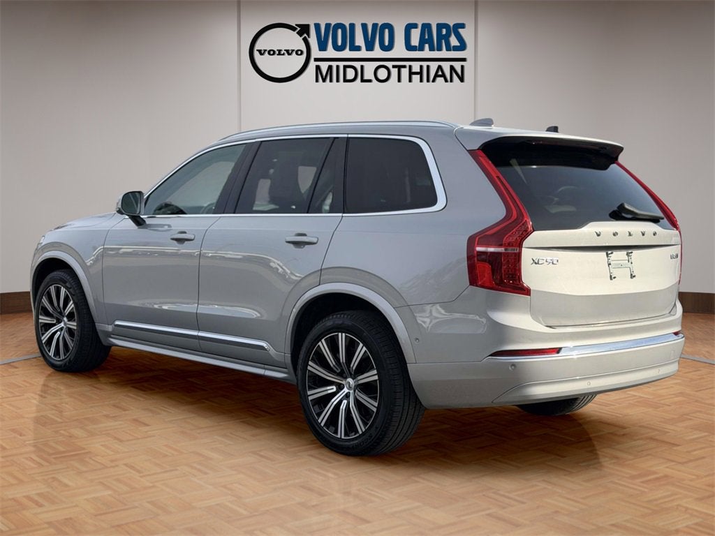 2023 Volvo XC90 B5 Plus