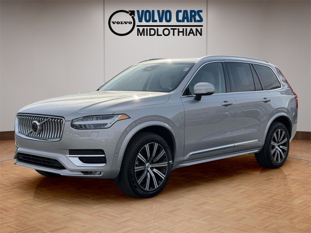 2023 Volvo XC90 B5 Plus