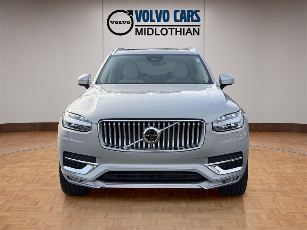 2023 Volvo XC90 B5 Plus