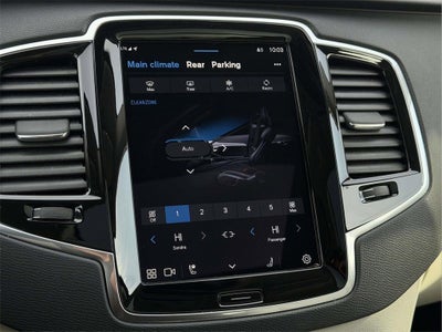 2023 Volvo XC90 B5 Plus