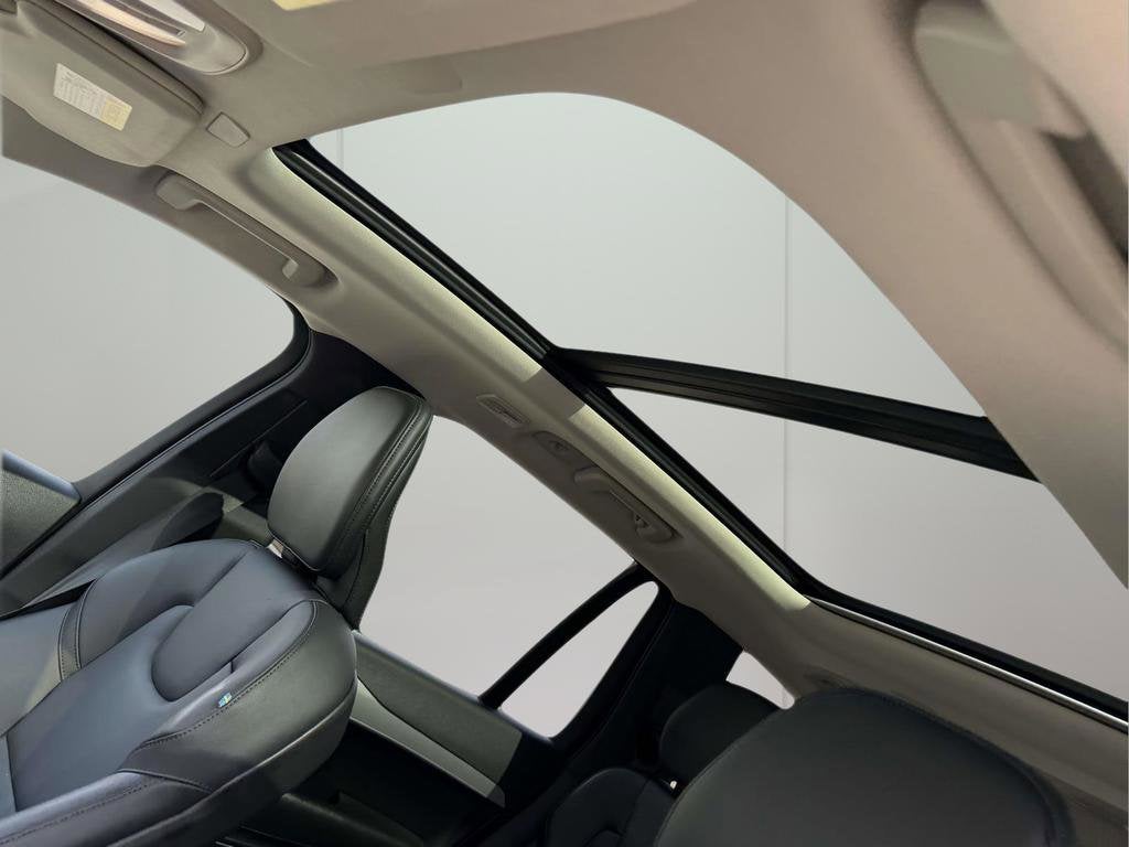 2023 Volvo XC90 B5 Core