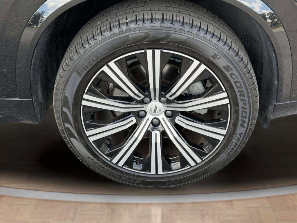 2023 Volvo XC90 B5 Core