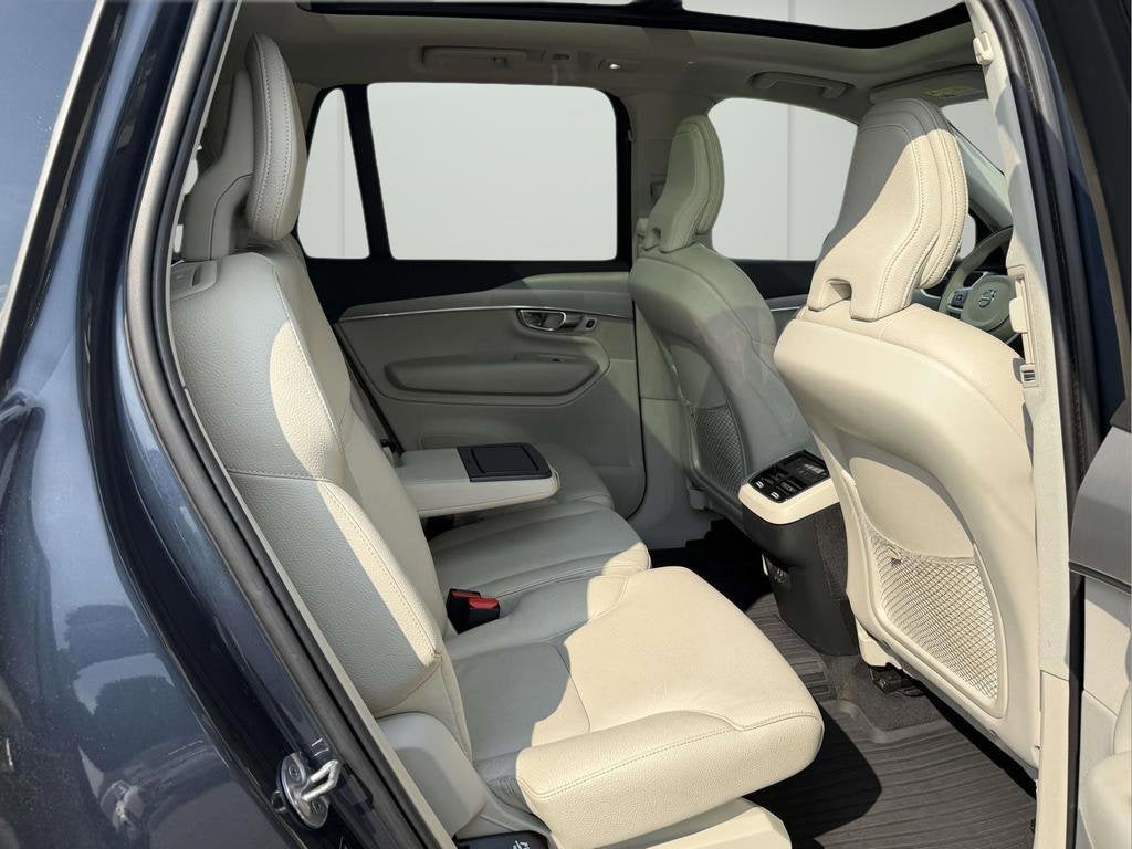 2023 Volvo XC90 B5 Core