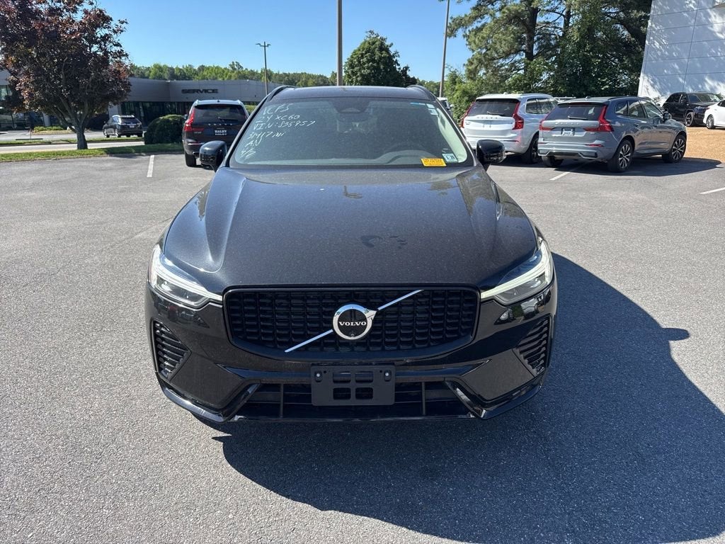 2024 Volvo XC60 B5 Plus Dark Theme