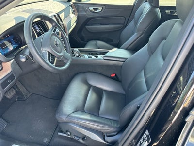 2024 Volvo XC60 B5 Plus Dark Theme