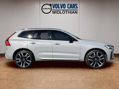 2024 Volvo XC60 B5 Plus Dark Theme