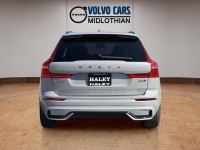 2024 Volvo XC60 B5 Plus Dark Theme