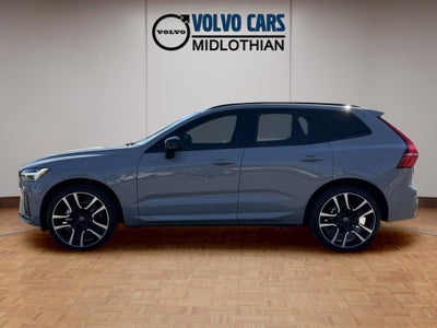 2024 Volvo XC60 B5 Plus Dark Theme