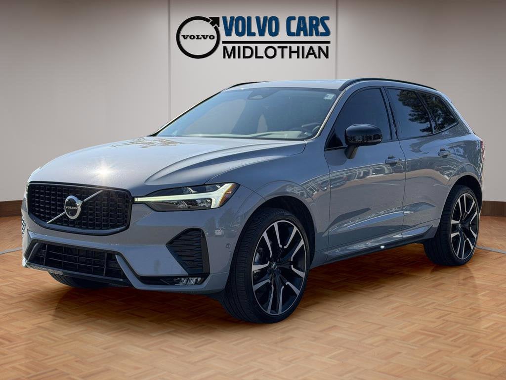 2024 Volvo XC60 B5 Plus Dark Theme