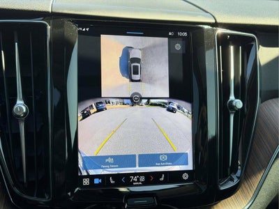 2024 Volvo XC60 B5 Plus Dark Theme