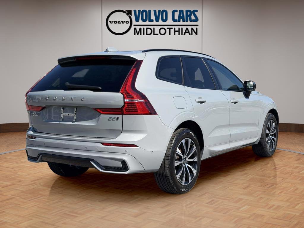 2024 Volvo XC60 B5 Plus Dark Theme