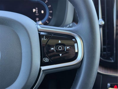 2024 Volvo XC60 B5 Plus Dark Theme