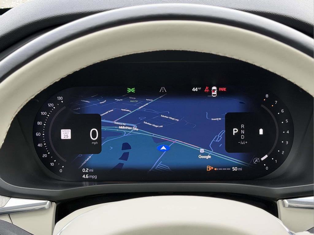 2023 Volvo XC60 B5 Plus Bright Theme