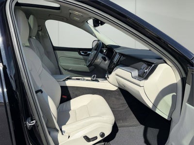 2023 Volvo XC60 B5 Core