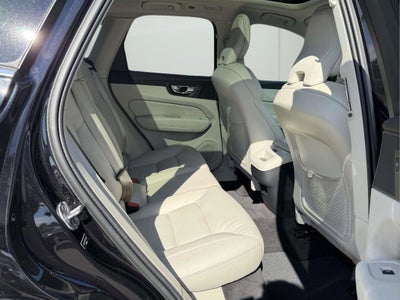 2023 Volvo XC60 B5 Core