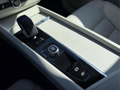 2023 Volvo XC60 B5 Core