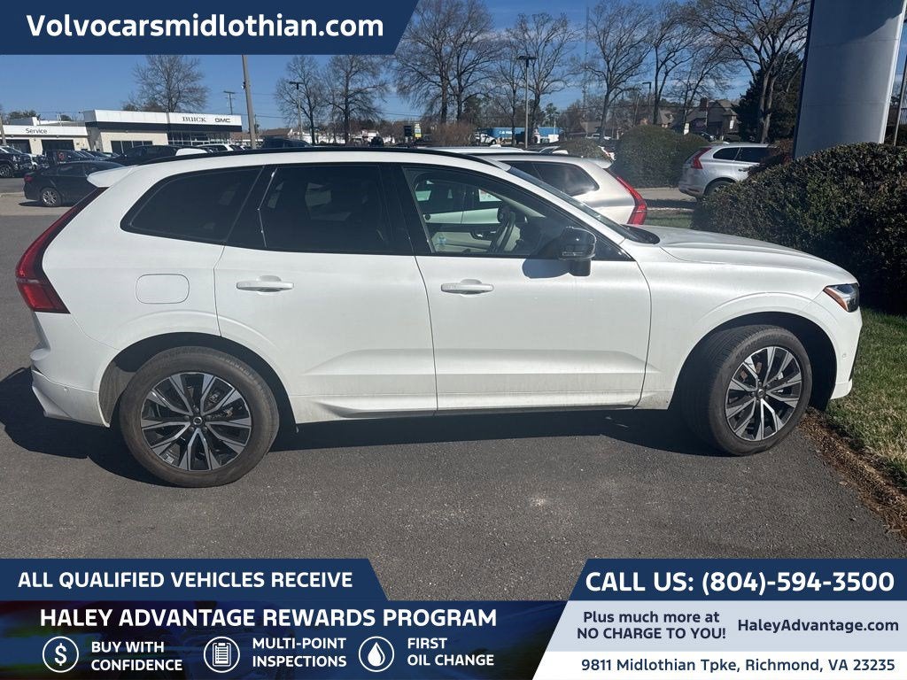 2023 Volvo XC60 B5 Plus Dark Theme