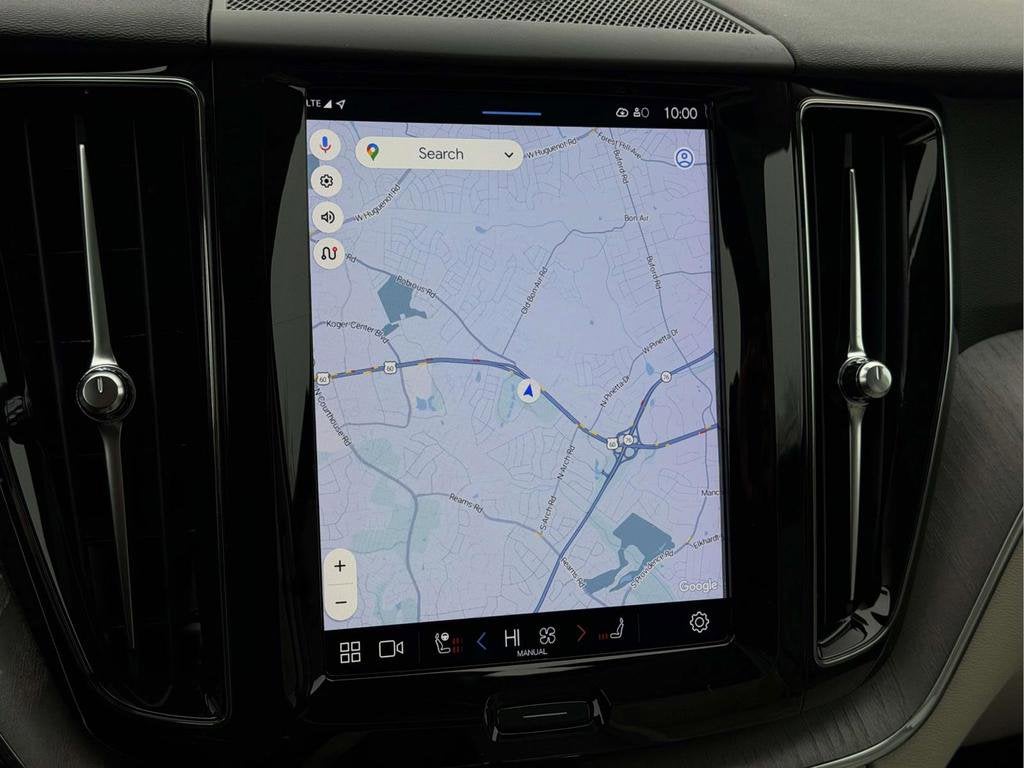 2023 Volvo XC60 B5 Plus Dark Theme