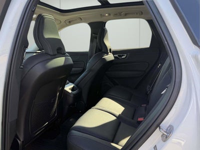 2023 Volvo XC60 B5 Plus Dark Theme