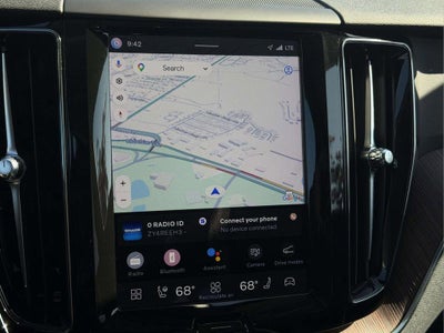 2023 Volvo XC60 B5 Plus Dark Theme