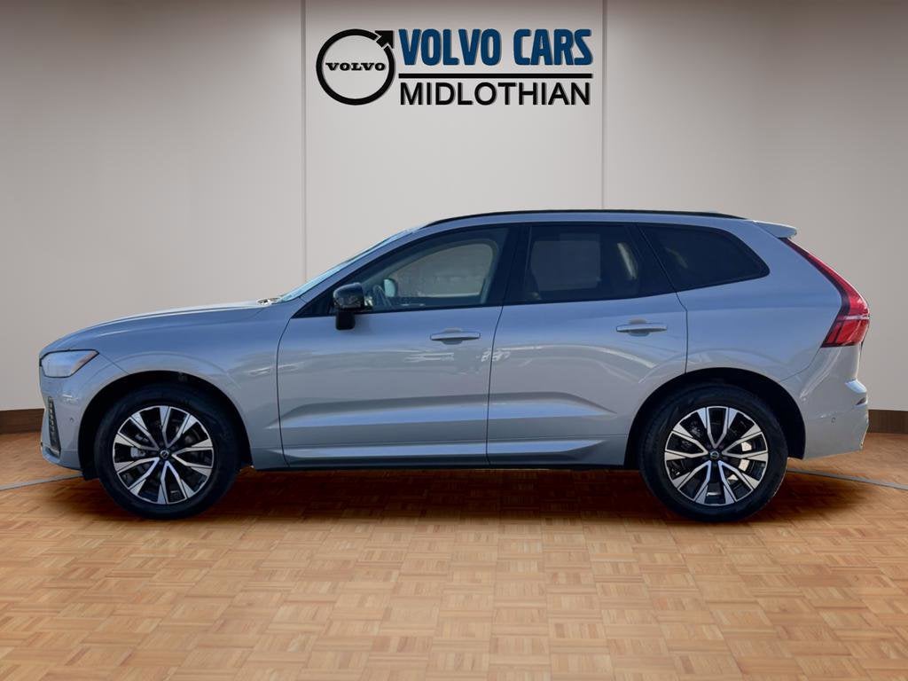 2023 Volvo XC60 B5 Plus Dark Theme