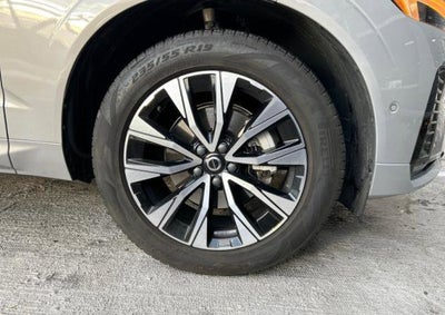 2023 Volvo XC60 B5 Plus Dark Theme