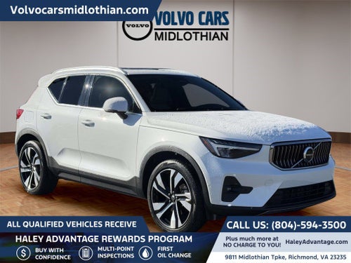 2023 Volvo XC40 B5 Plus Bright Theme