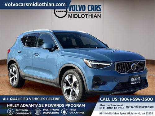 2023 Volvo XC40 B5 Plus Bright Theme