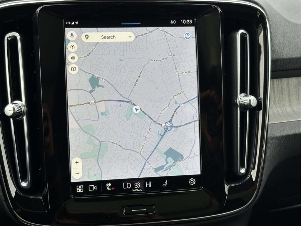 2023 Volvo XC40 B5 Plus Bright Theme