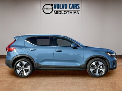 2023 Volvo XC40 B5 Plus Bright Theme