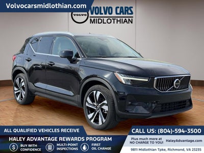 2023 Volvo XC40 B5 Plus Bright Theme