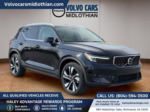 2023 Volvo XC40 B5 Plus Bright Theme