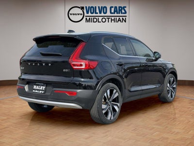 2023 Volvo XC40 B5 Plus Bright Theme