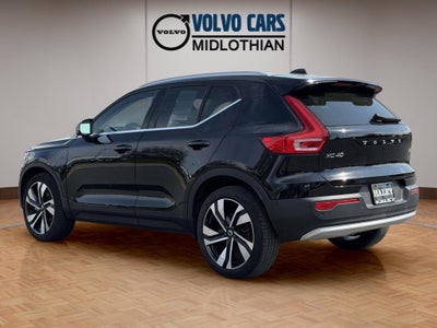 2023 Volvo XC40 B5 Plus Bright Theme