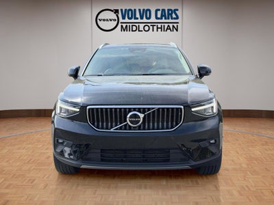2023 Volvo XC40 B5 Plus Bright Theme