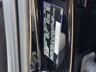 2023 Volvo XC40 B5 Plus Bright Theme