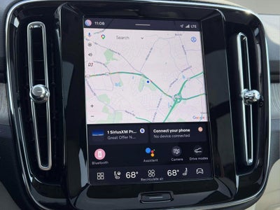 2023 Volvo XC40 B5 Plus Bright Theme