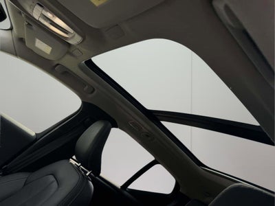 2023 Volvo XC40 B5 Plus Bright Theme